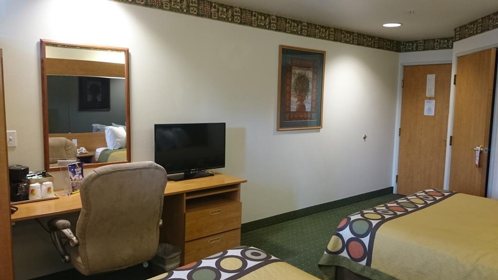 Super 8 By Wyndham Pride Midvale/Midvalley/Salt Lake City חדר תמונה