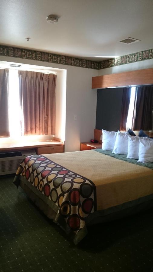 Super 8 By Wyndham Pride Midvale/Midvalley/Salt Lake City חדר תמונה